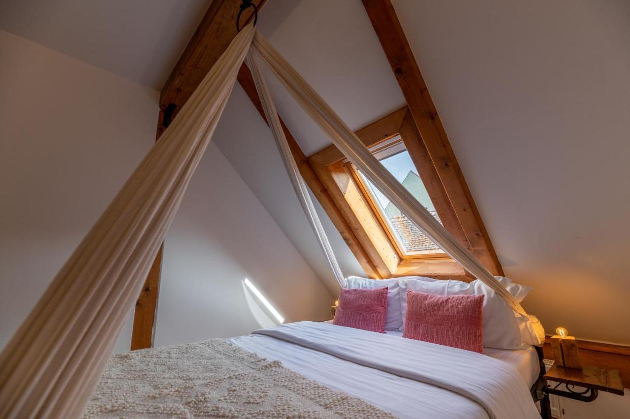 Boutique Hotel Von Graf Сигишоара Экстерьер фото